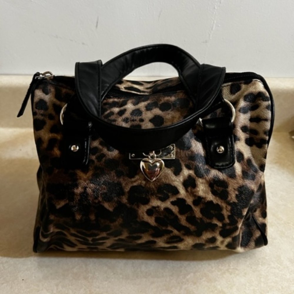 Dave & Deb Women’s Leopard Print HandBag